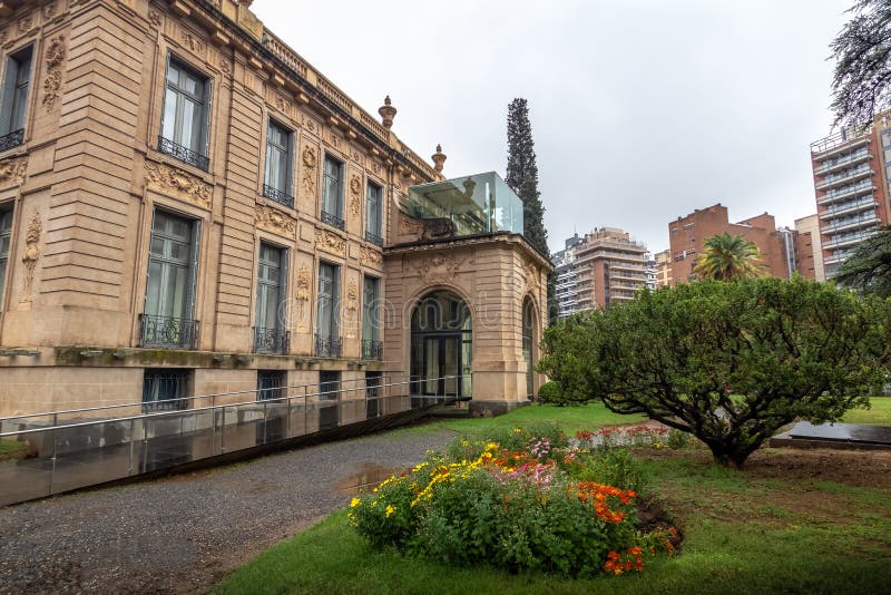 帕拉西奥费雷拉-埃维塔艺术博物馆Museo Sup